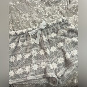 Pajama shorts ❄️